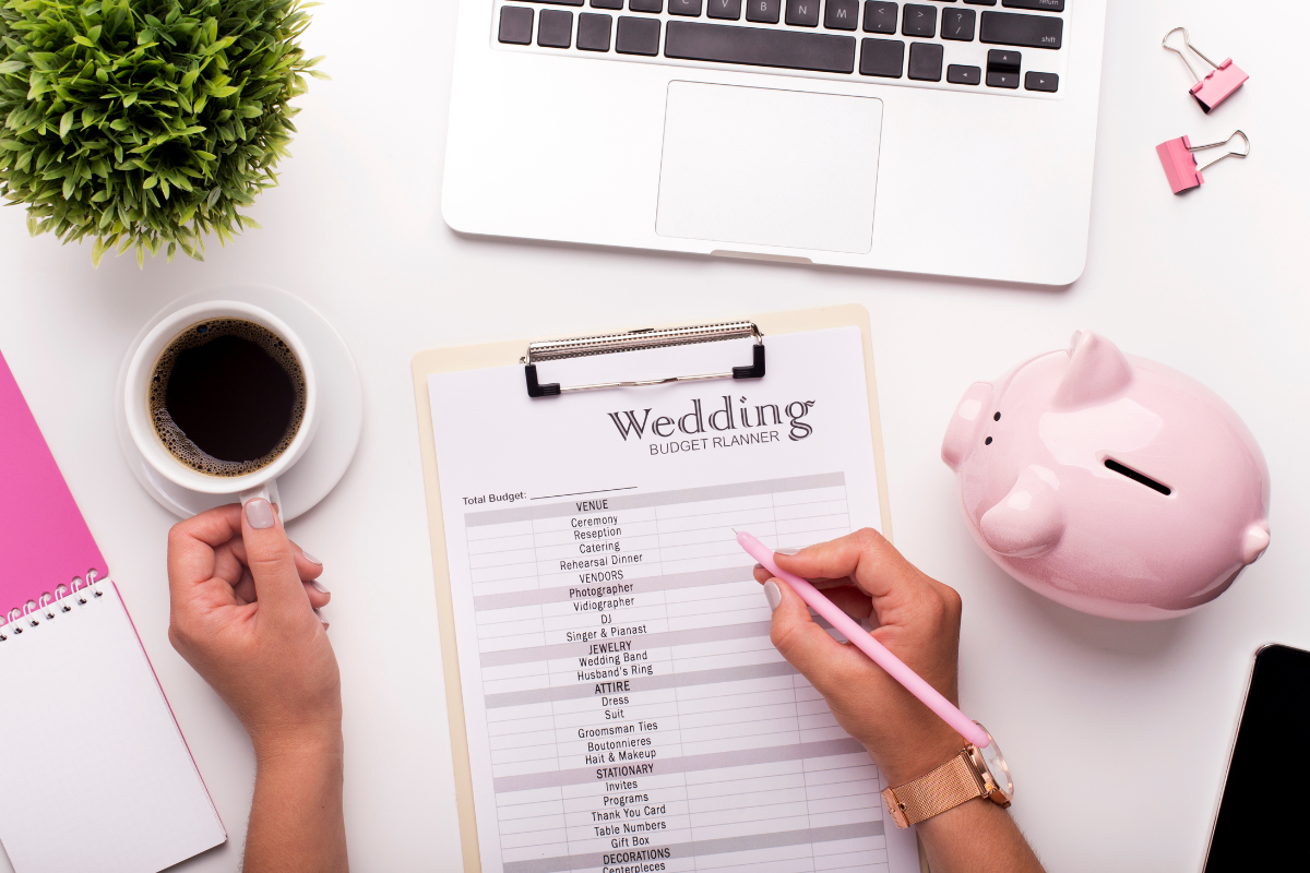 How to start planning your weddign without overwhelm