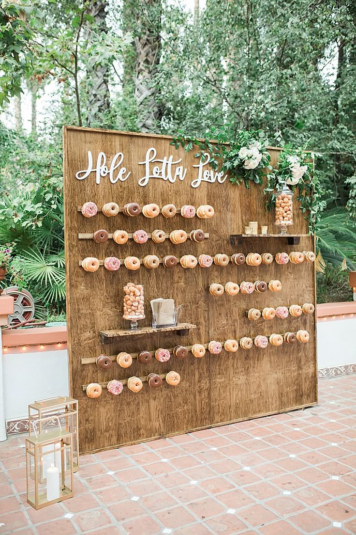Food wall wedding